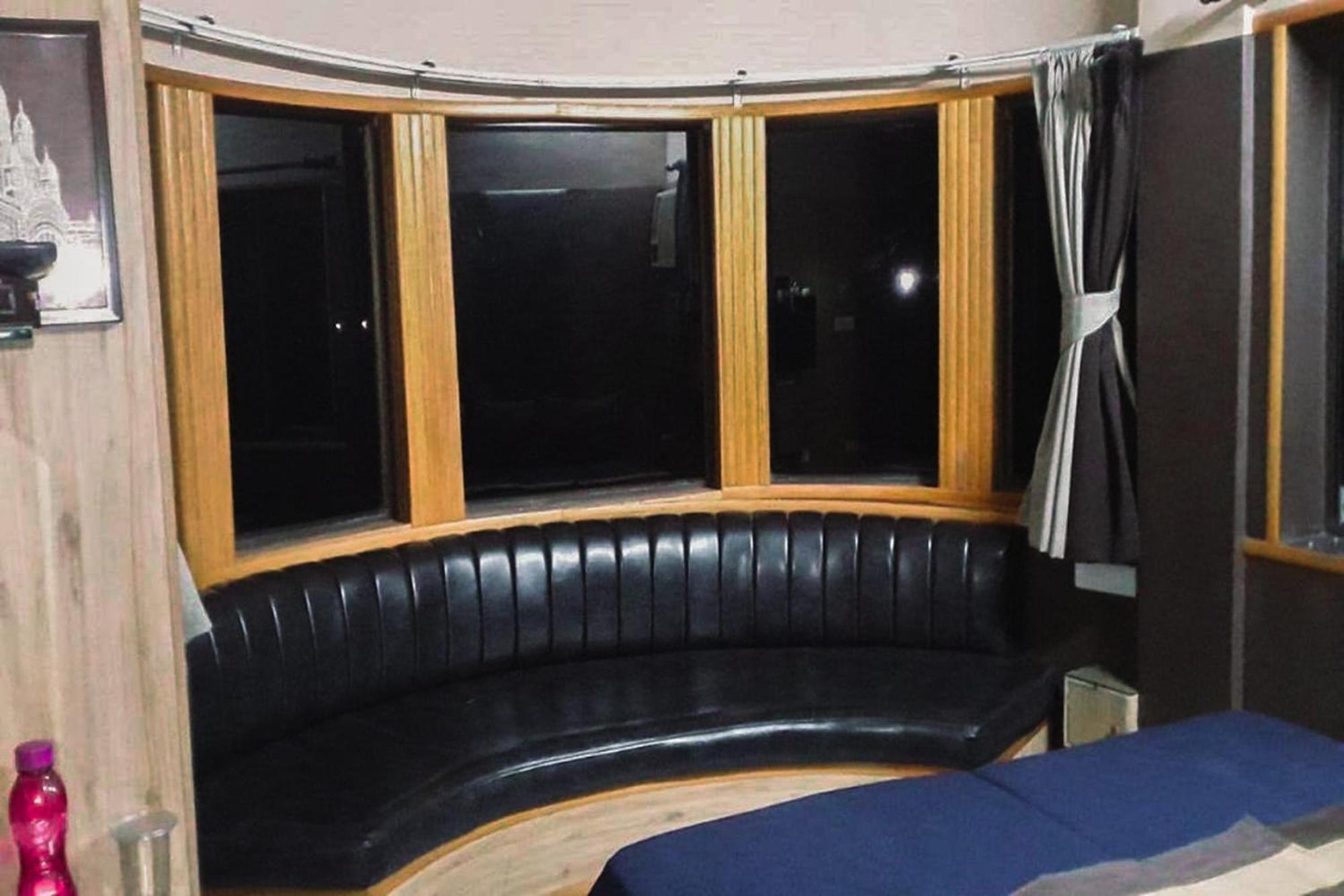The Kei Inn & Suites Hotel Near Salt Lake โกลกาตา ภายนอก รูปภาพ